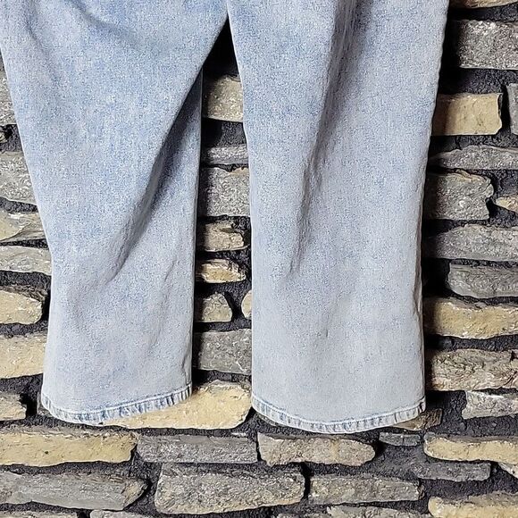 Style & Co. Light Wash Wide Leg Cropped Jeans Size 18 W - Picture 5 of 11